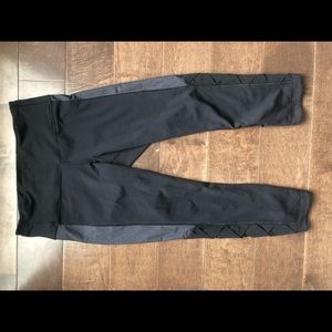 var-city crop lululemon leggings